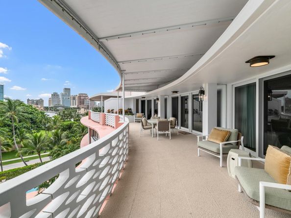 315 S Lake Drive Ph C, Palm Beach FL 33480