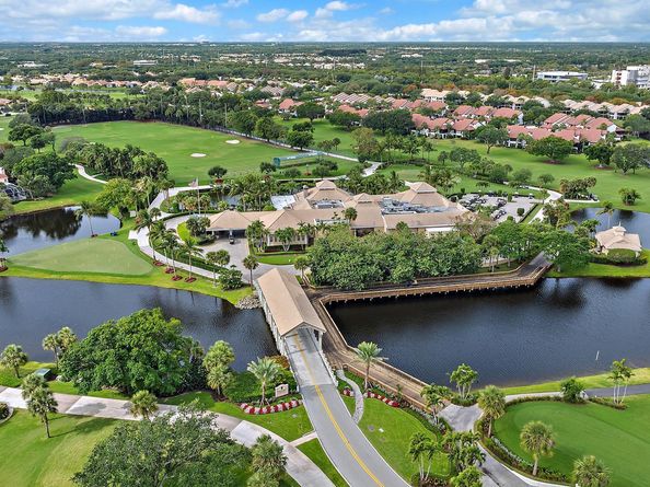 17065 Bay Street, Jupiter FL 33477