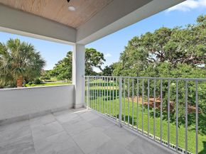 17065 Bay Street, Jupiter FL 33477