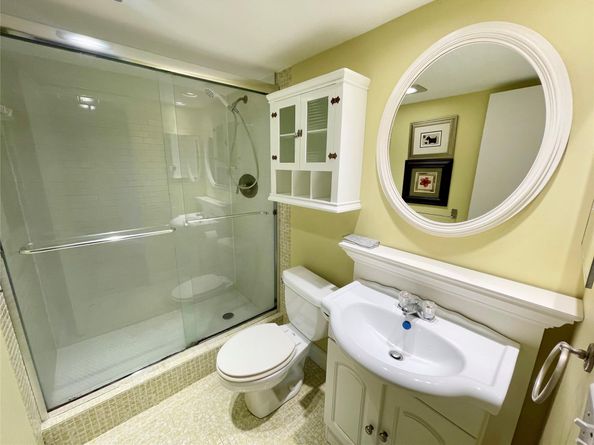 3151 S Palm Aire Dr 307, Pompano Beach FL 33069