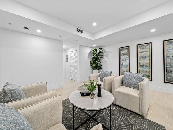 255 Evernia Street 806, West Palm Beach FL 33401