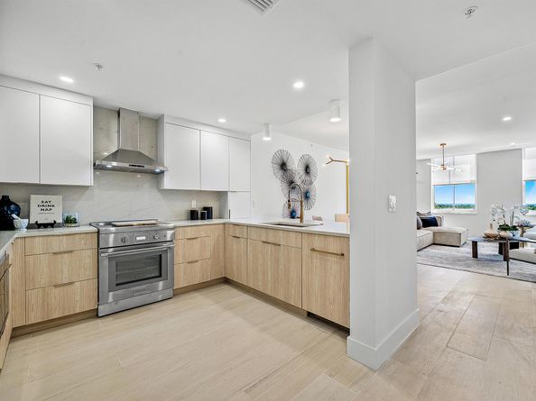 255 Evernia Street 806, West Palm Beach FL 33401