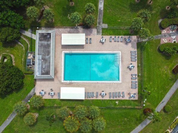 2805 Victoria Way F 2, Coconut Creek FL 33066