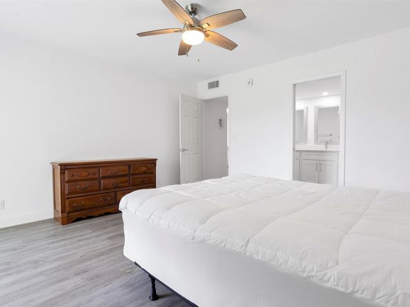 2805 Victoria Way F 2, Coconut Creek FL 33066