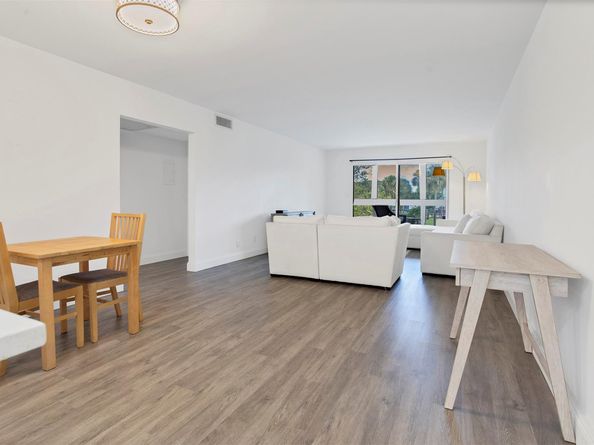 2805 Victoria Way F 2, Coconut Creek FL 33066
