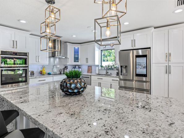 2541 NE 48th St, Lighthouse Point FL 33064