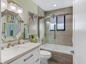 2541 NE 48th St, Lighthouse Point FL 33064