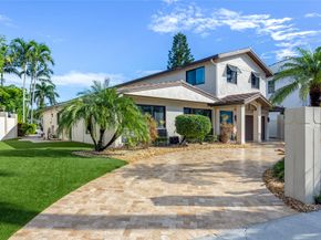 2541 NE 48th St, Lighthouse Point FL 33064