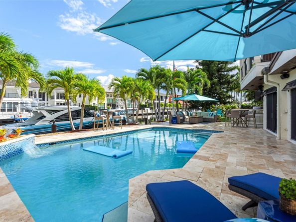 2541 NE 48th St, Lighthouse Point FL 33064