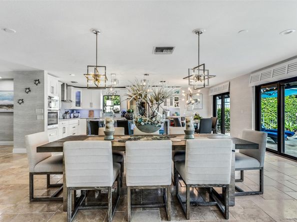 2541 NE 48th St, Lighthouse Point FL 33064