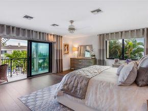 2541 NE 48th St, Lighthouse Point FL 33064