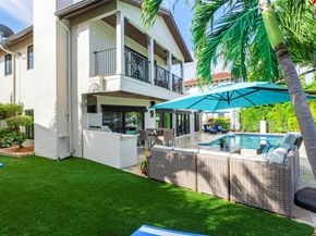 2541 NE 48th St, Lighthouse Point FL 33064