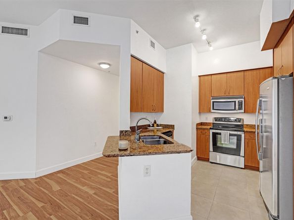 1830 Radius Dr 1317, Hollywood FL 33020