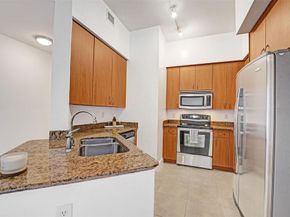 1830 Radius Dr 1317, Hollywood FL 33020
