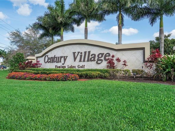 13355 SW 16th Ct 313E, Pembroke Pines FL 33027