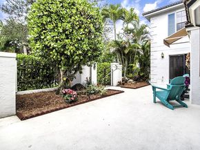 386 Prestwick Circle 3, Palm Beach Gardens FL 33418