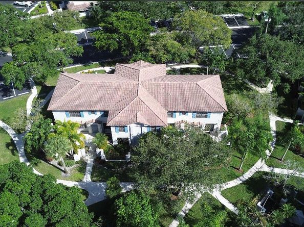 386 Prestwick Circle 3, Palm Beach Gardens FL 33418