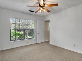 386 Prestwick Circle 3, Palm Beach Gardens FL 33418