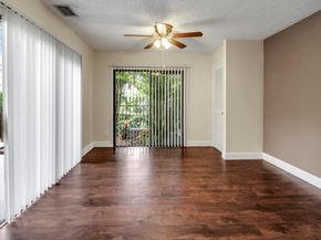 386 Prestwick Circle 3, Palm Beach Gardens FL 33418