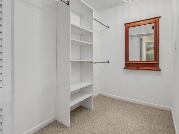 386 Prestwick Circle 3, Palm Beach Gardens FL 33418