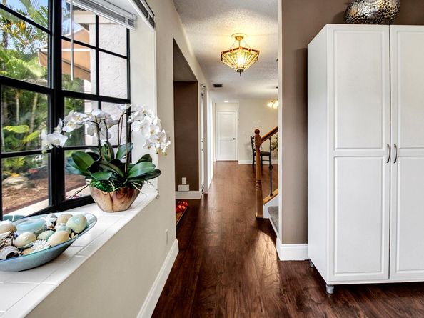 386 Prestwick Circle 3, Palm Beach Gardens FL 33418