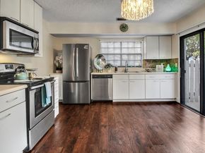 386 Prestwick Circle 3, Palm Beach Gardens FL 33418