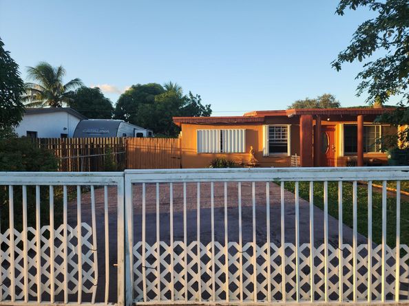 2445 NW 159, Miami Gardens FL 33054