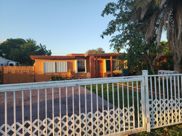 2445 NW 159, Miami Gardens FL 33054