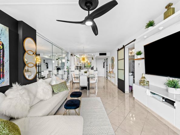 13 Royal Palm Way 5030, Boca Raton FL 33432