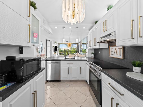 13 Royal Palm Way 5030, Boca Raton FL 33432
