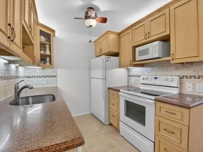 425 Grantham B, Deerfield Beach FL 33442