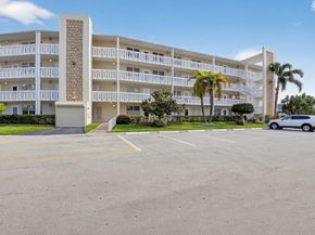425 Grantham B, Deerfield Beach FL 33442