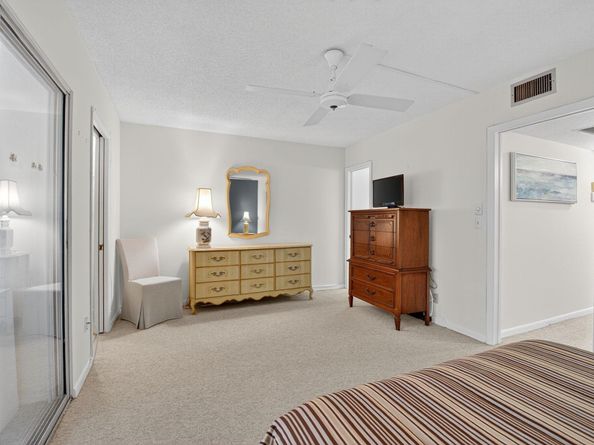 425 Grantham B, Deerfield Beach FL 33442
