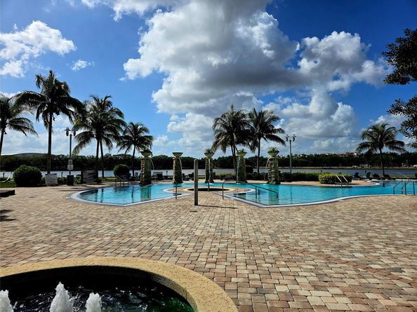 2641 N Flamingo Rd 1105N, Sunrise FL 33323