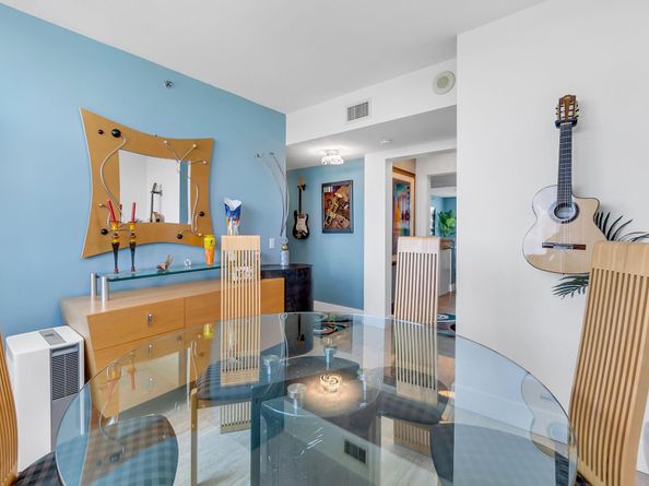 2641 N Flamingo Rd 1105N, Sunrise FL 33323