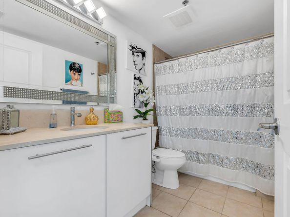 2641 N Flamingo Rd 1105N, Sunrise FL 33323