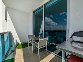 2641 N Flamingo Rd 1105N, Sunrise FL 33323