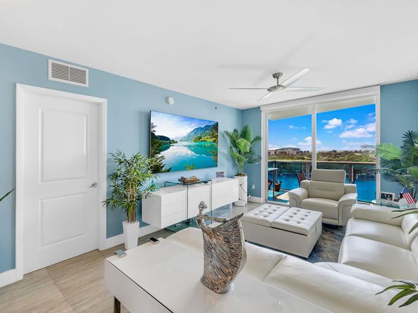 2641 N Flamingo Rd 1105N, Sunrise FL 33323