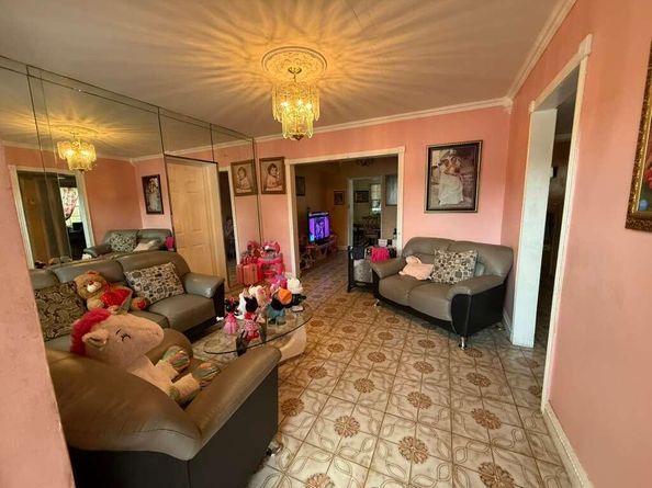 10430 NW 28th Court, Miami FL 33147