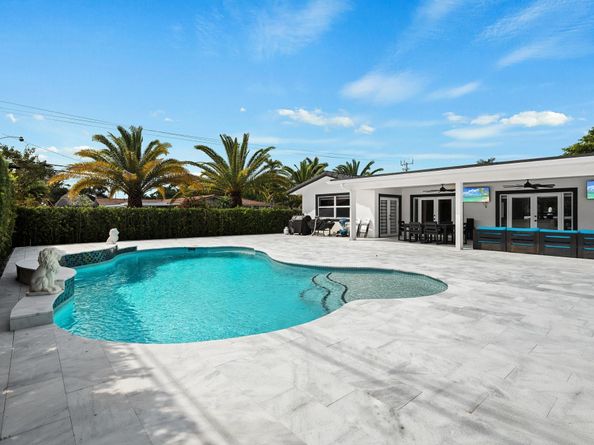 4730 Taylor St, Hollywood FL 33021