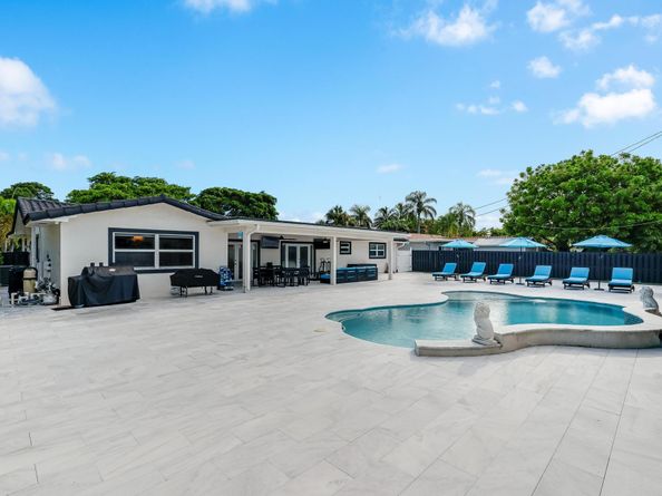 4730 Taylor St, Hollywood FL 33021