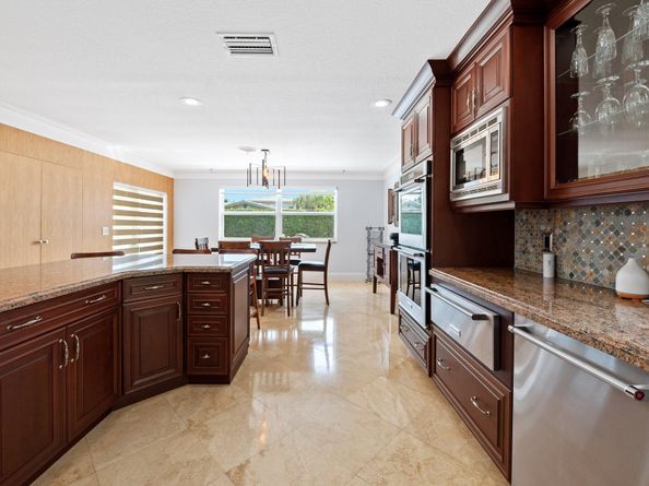 4730 Taylor St, Hollywood FL 33021