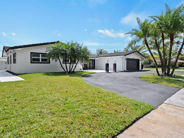 4730 Taylor St, Hollywood FL 33021