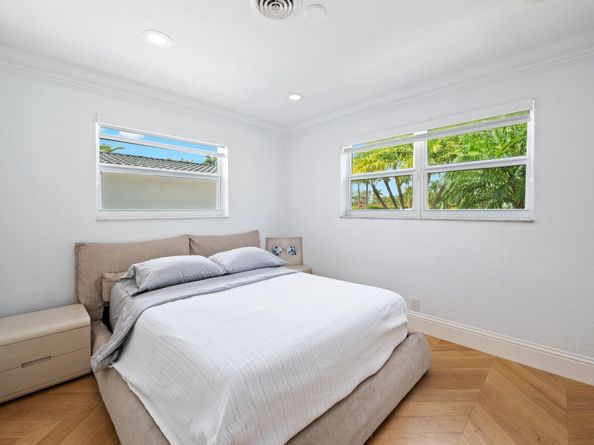 4730 Taylor St, Hollywood FL 33021