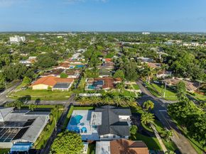 4730 Taylor St, Hollywood FL 33021