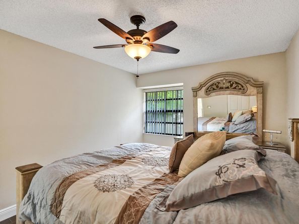 6222 NW 54th Dr, Coral Springs FL 33067