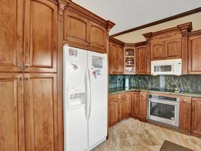 6222 NW 54th Dr, Coral Springs FL 33067