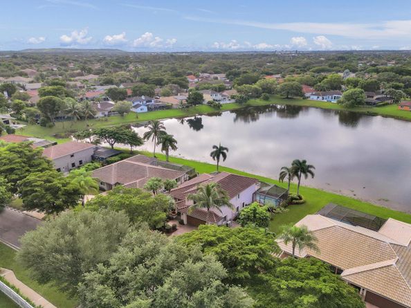 6222 NW 54th Dr, Coral Springs FL 33067