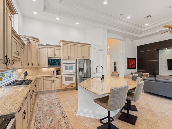 108 Via Paradisio, Palm Beach Gardens FL 33418