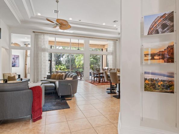 108 Via Paradisio, Palm Beach Gardens FL 33418